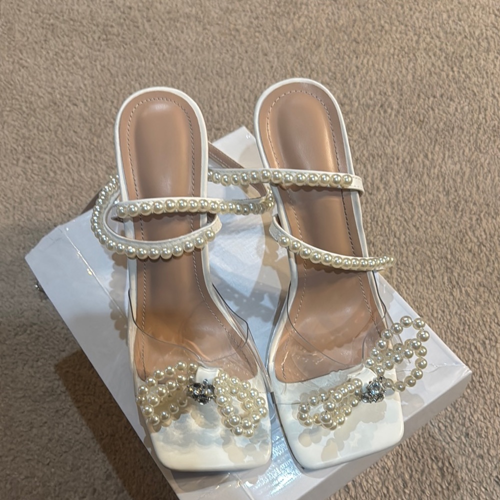 Elegant Pearl-Embellished Women's Heels